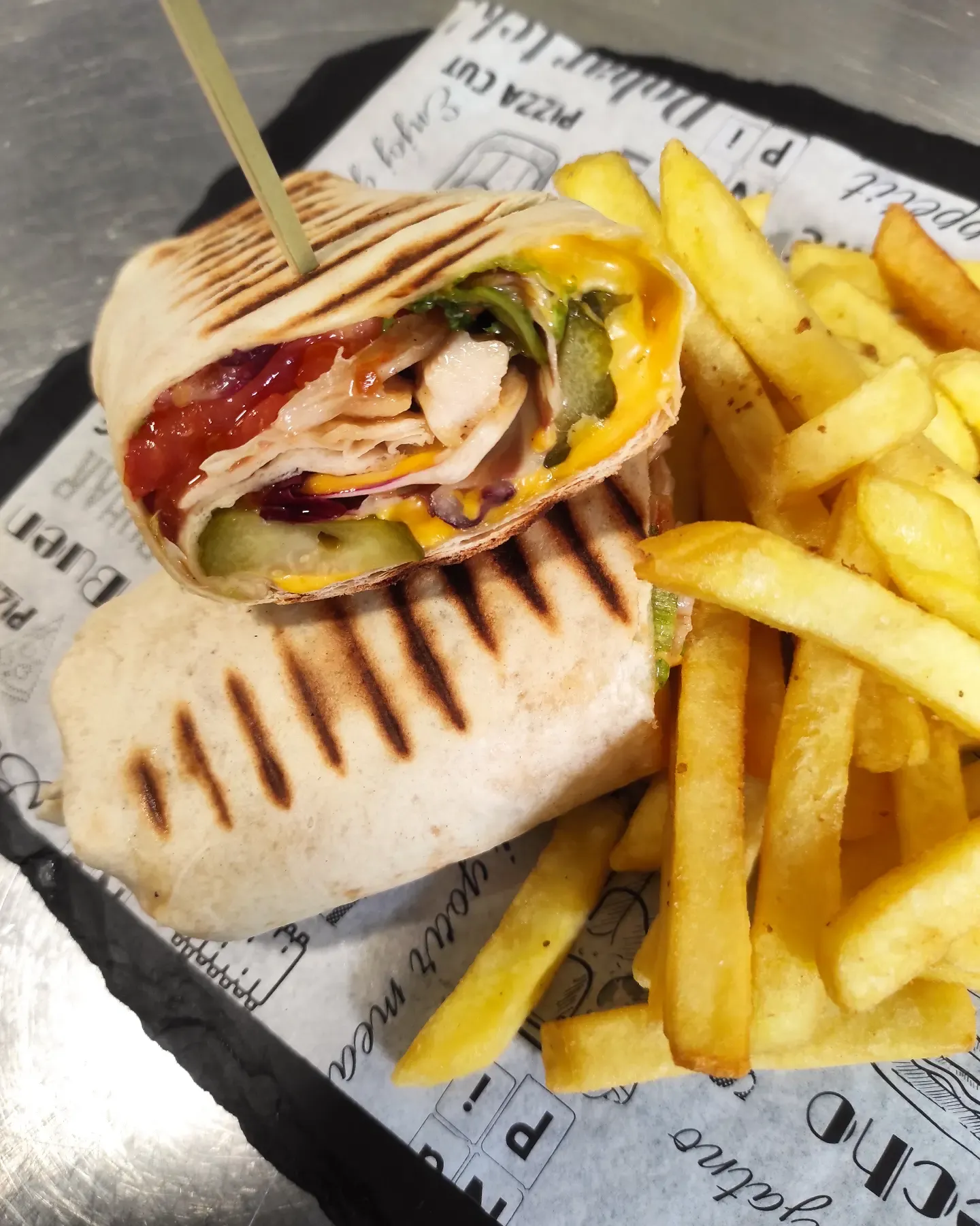 Wrap na grilu i krumpirići